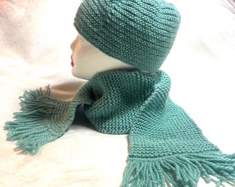 Hand-Knited  beanie and matching scarf set in Turquoise