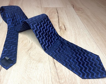 Vintage Guy Laroche Paris silk tie