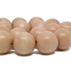 20mm Sand Beige Apricot Round Wood Beads - Dyed and Waxed - 10 pcs.