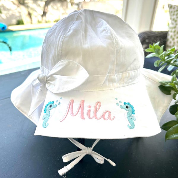 Personalized Baby Sun Hat: Embroidered Name & Bow, UV Protection