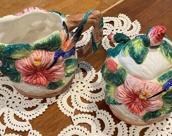 Vintage 1980s 3D Hummingbird and Hibiscus Creamer and Sugar Bowl Set,Trompe L’oeil Ceramic Tea Set by Fitz and Flyod, Retro Kitchen Decor