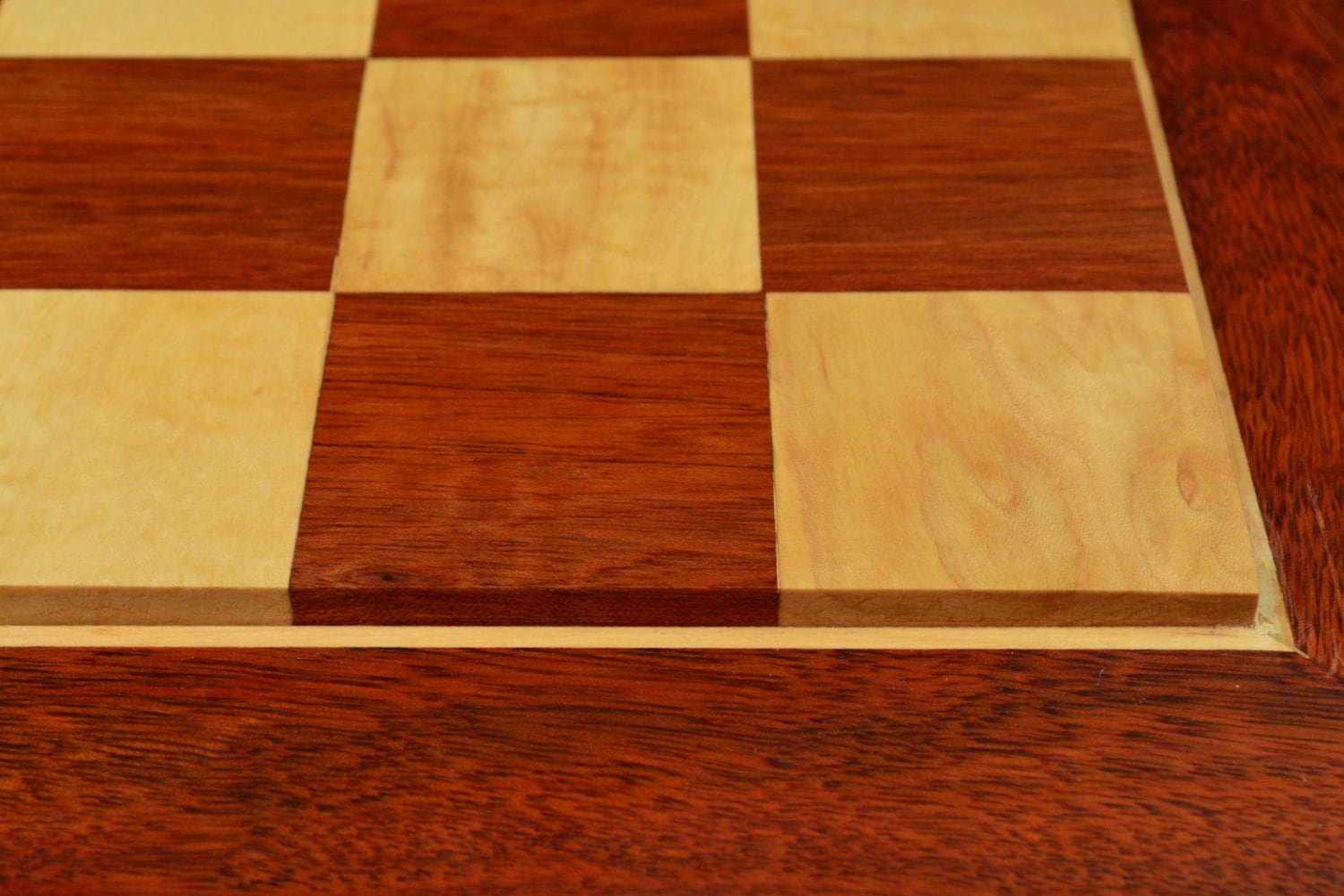 Las tablas de ajedrez Tiger Maple & Bloodwood de madera maciza Etsy España