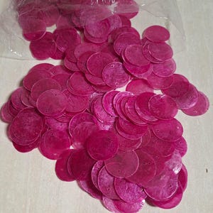 Colored Pink Capiz Shell Discs with 2 holes – 2.7cm DIY Craft Supplies (1.2 Inch)