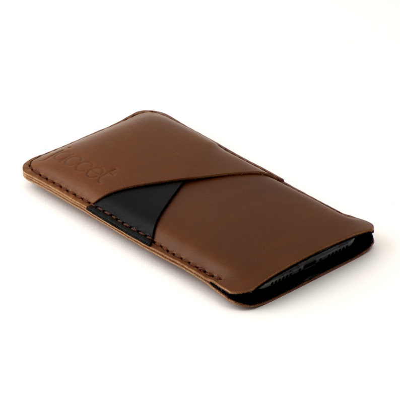 JACCET leather OnePlus 11 pouch Brown Full-grain leather with two pockets voor cards. Available for all OnePlus models image 1