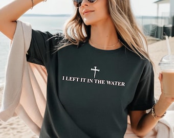 水の中に残したものクリスチャンTシャツ：洗礼のお祝いギルダンシャツ