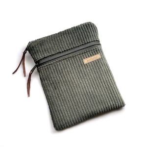 From 19,90 Euro eReader cover wide cord dark green green plain