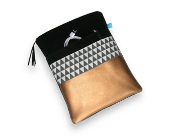 From 34,90 Euro Tablet Case 10" Cord Black Copper Triangles