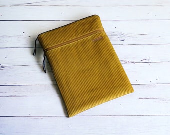 From 37.90 euros notebook case 11-17 inch wide cord mustard yellow plain