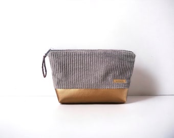 Cosmetic bag wide cord gray imitation leather copper