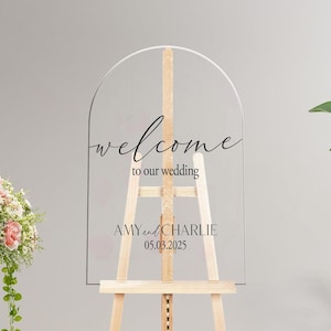 Pannello di benvenuto personalizzabile in acrilico trasparente, scritto a mano in calligrafia / Targa ad arco matrimonio in plexiglass