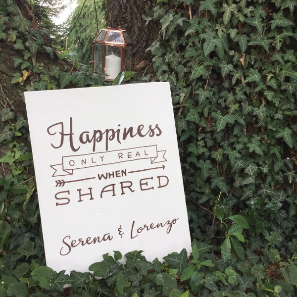 Signe "Le bonheur seulement réel lorsqu'il est partagé" personnalisable / Plaque de mariage en bois avec inscription calligraphique / Décoration mis en place