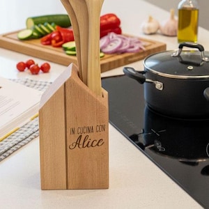 Personalized Engraved Utensil Holder House in Italian Artisan Oak Wood | Cooking Lovers Gift Spoon Rest