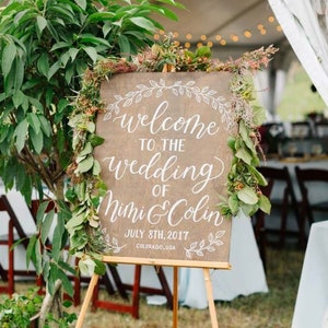 Targa in legno con testo personalizzato e decoro / Cartello di benvenuto decorativo / Insegna matrimonio con scritta calligrafica
