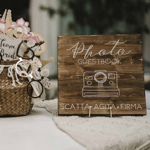 Targa "Polaroid Guestbook" personalizzabile / Cartello decorativo in legno con scritta calligrafica / Decorazione allestimento area foto