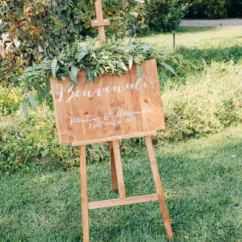 Wooden easel for wedding signs / Custom wood easel image 3