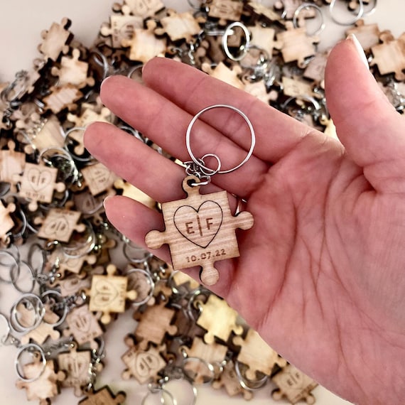 Segnaposto in legno con incisione personalizzabile Bomboniera