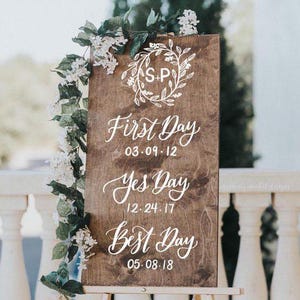 Cartello First Day-Yes Day-Best Day personalizzabile / Insegna matrimonio in legno con scritta calligrafica / Targa decorativa cerimonia