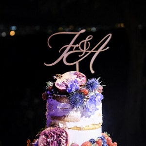 Cake topper con iniziali degli sposi / Cake topper in legno personalizzato / Decorazione torta matrimonio, anniversario