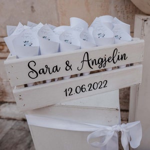 Wooden crate box for wedding seating plan / Custom rustic table seating plan / Rustic wood box with personalized calligraphic script image 1