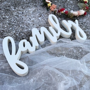 Aanpasbaar houten schrift / Houten "Familie" schrift met kleur en lettertype naar keuze / Huis, bruiloft, feestdecoratie