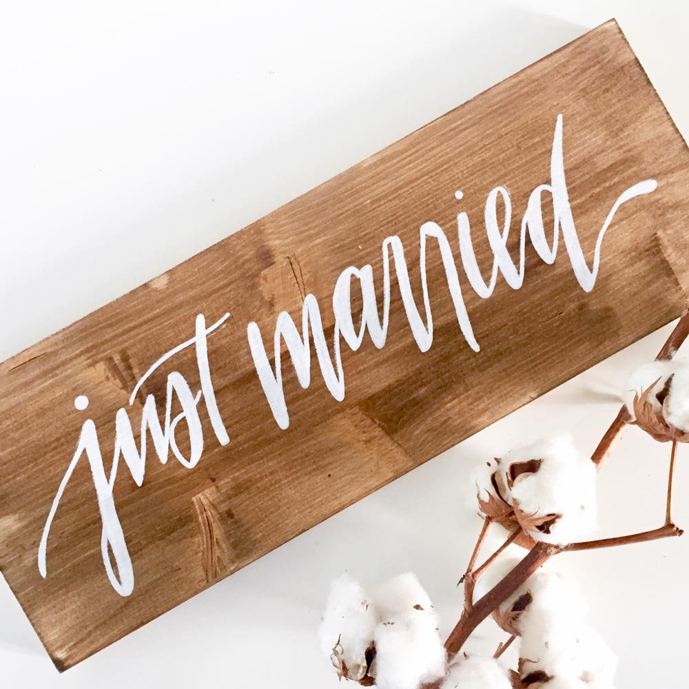 Porte-cartes De Table Mariage 'Just Married' - Lot De 12 Voitures Avec Couple - Décoration Polyrésine