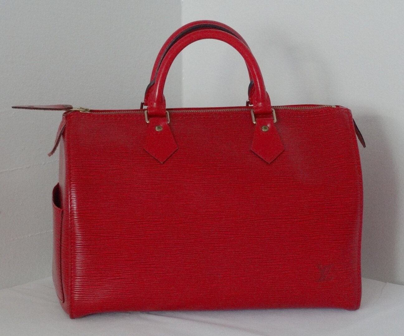 LOUIS VUITTON Epi Leather Red Speedy 35 Satchel Handbag