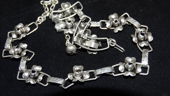Vintage Sterling Silver Flower Rose Link Necklace - image 4