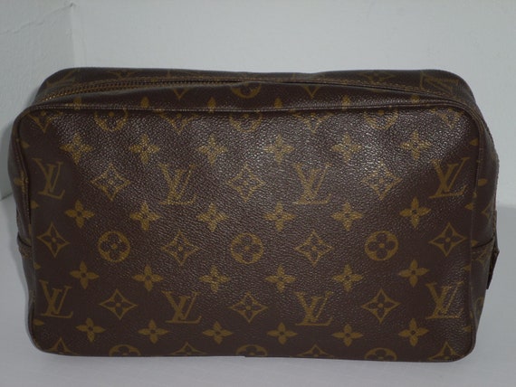 Authentic Vintage Louis Vuitton Trousse Toilette 28 Monogram