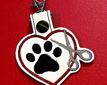 Embroidered Paw Print Key Fob: Personalized Pet Groomer Gift