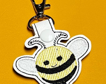 Embroidered Bumblebee Zipper Pull: Waterproof Backpack Tag