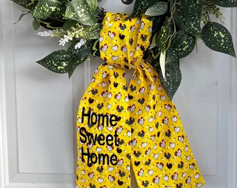 Embroidered Chicken Wreath Sash: Personalized Home Decor