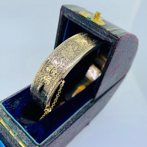刻印入りアイビー ビクトリア朝のタイユ デパーニュ バングル カフ ブレスレット、婚約または結婚、箱入り、テスト 14k