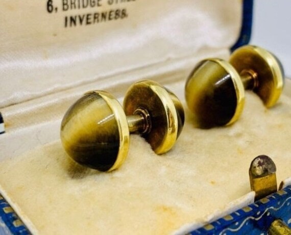 Art Deco Cat’s Eye Chrysoberyl Cufflinks by Sansbury & Nellis, barbell or spool cuff links