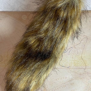 Faux foxtail embellishment crafters