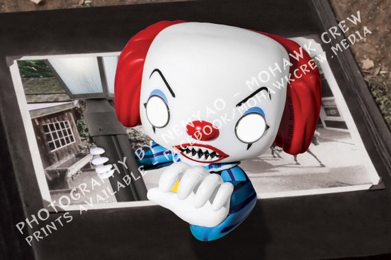 18x12 inch Glossy Poster Print Stephen King's It: Pennywise the Clown Tim  Curry Horror Funko Pop Action Figure Movie Scene Toy Photography