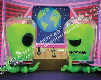 18x12 inch Glossy Poster Print - The Simpsons Kang and Kodos Aliens in Spaceship - Cartoon Animation Funko Pop Action Figure Toy Photography