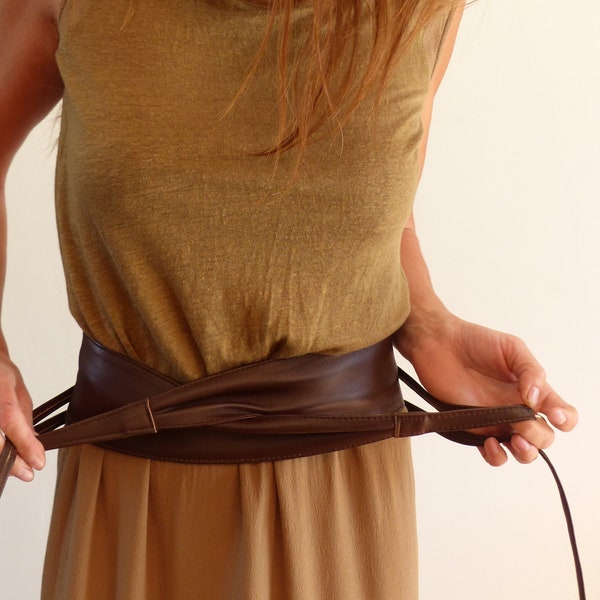 Women's wide chocolate obi belt to tie, soft leather, secret pocket