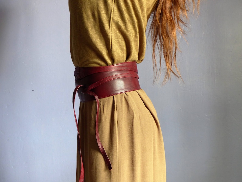 Ceinture large obi femme à nouer ,cuir souple bordeaux ,poche secrète image 1