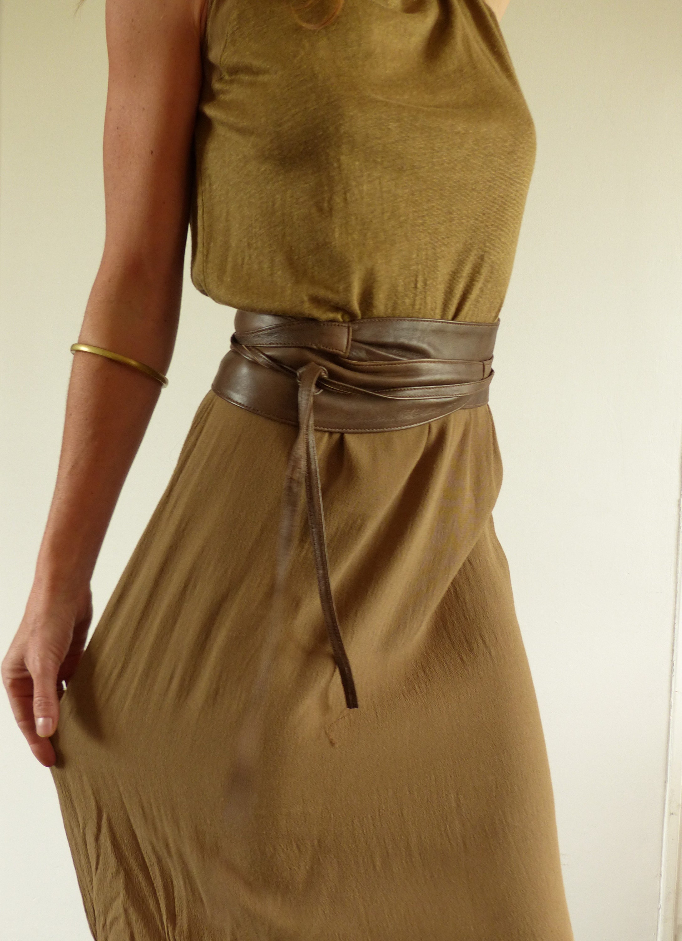 Ceinture Large Fantaisie Doca Blanche Et Marron - 100cm - Neuf Avec étiquettes