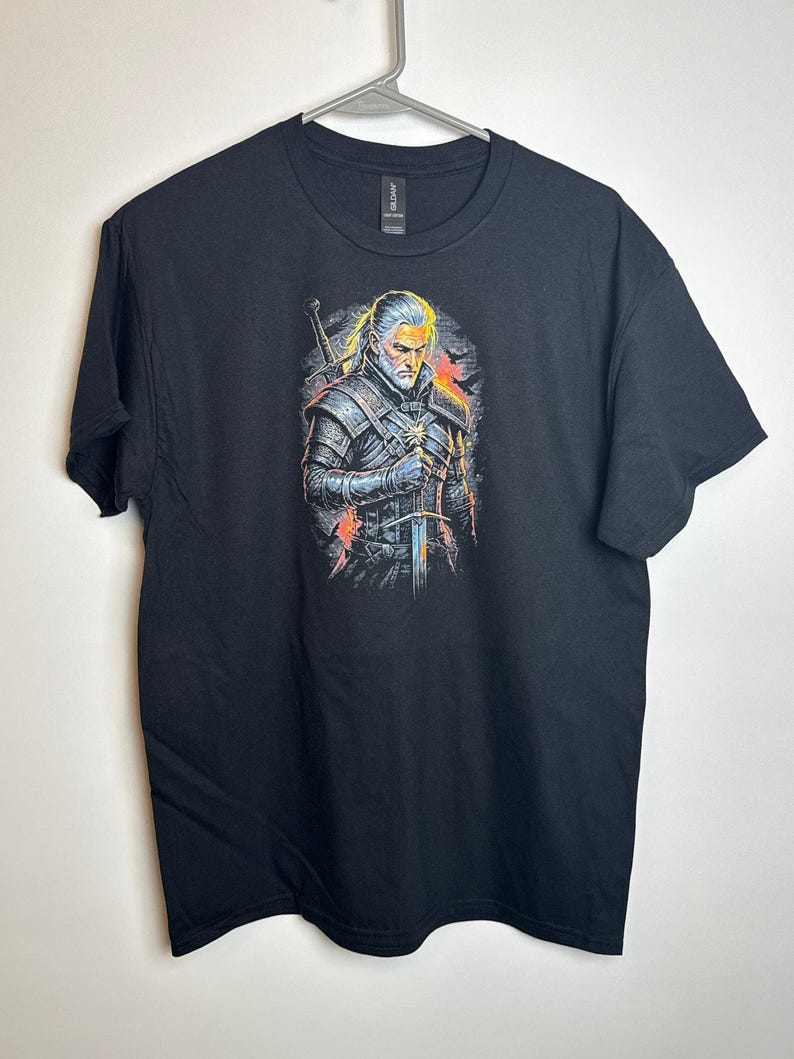 The Witcher Geralt Graphic T-Shirt Gildan Black Size M NEW image 1
