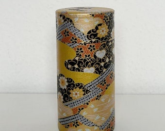 Chazutsu japonais - Boîte à thé emballée dans du papier washi doré