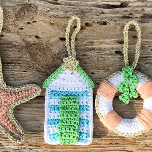 A Coastal Christmas Crochet Pattern for 4 Crocheted Christmas Decorations image 2