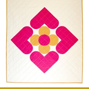 Heart Posy Quilt Pattern, Heart and Flower Quilt, Valentines Quilt Pattern