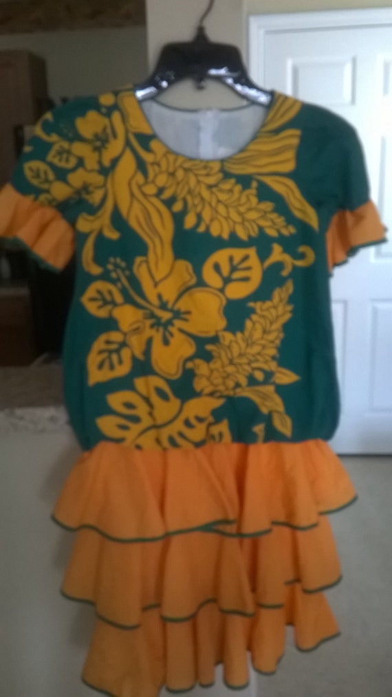 Yellow and green Hawaiin dress,Little girl size 6