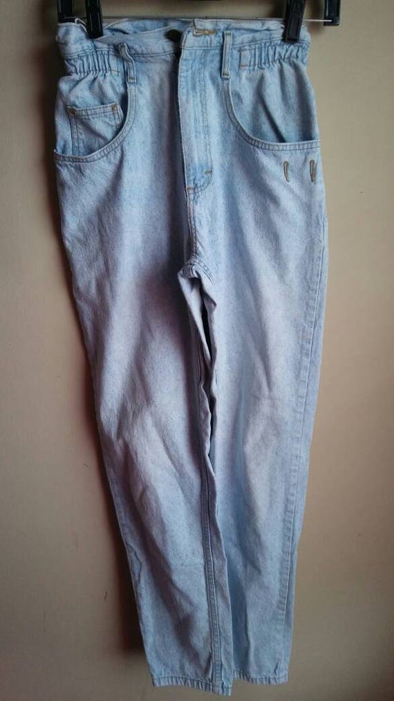 Light acid washed Lee jeans