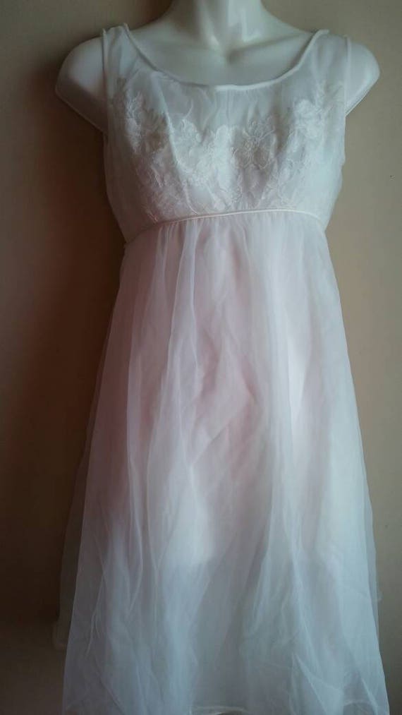 Cream Vanity Fair nightgown set