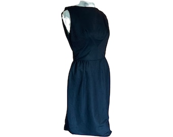 1950s classic black cocktail dress // fifties little black dress // mid-century Aubrey Hepburn fitted evening dress // medium