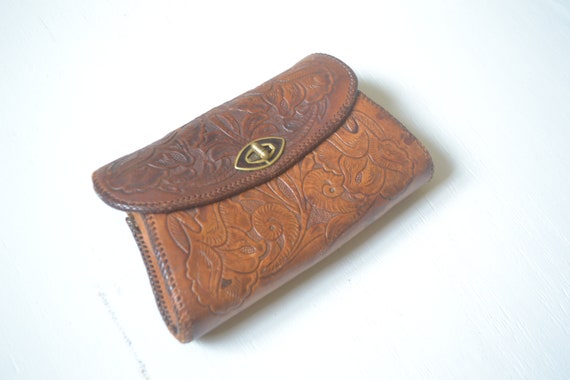 vintage tooled leather clutch purse // 1950s brow… - image 2