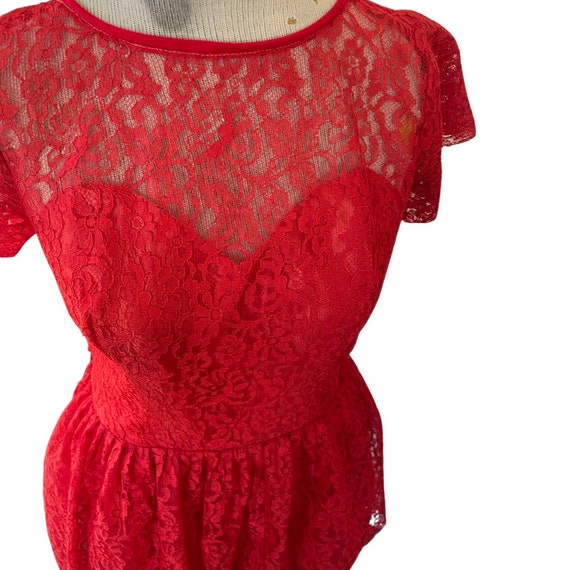 1950s red lace party dress // fifties sweetheart … - image 5