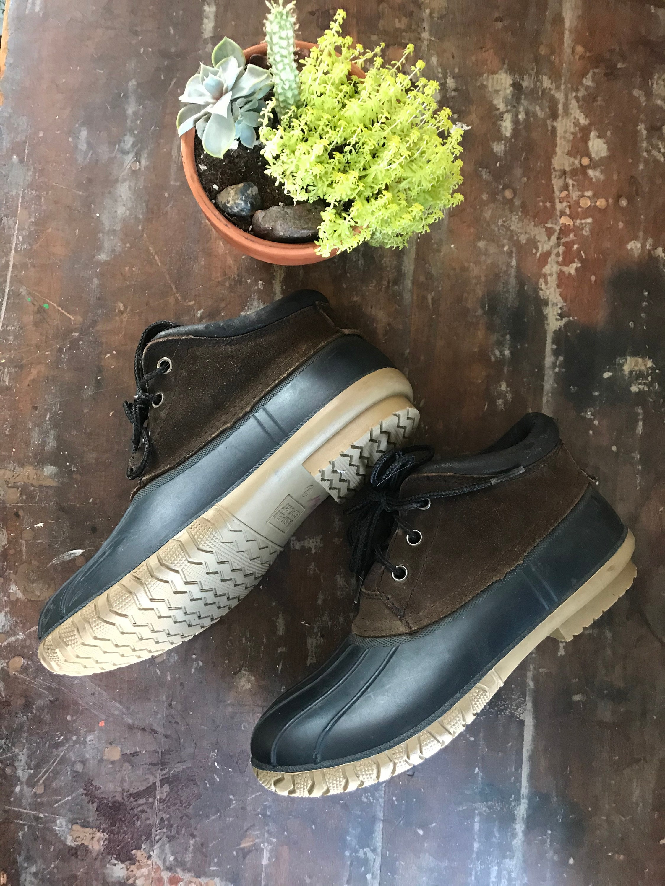 Vintage Brown and Navy Duck Boots // All Weather Waterproof  display picture 3